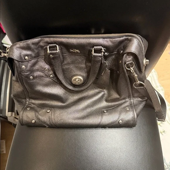 COACH Rhyder 33 Satchel in Metallic Leather - Picture 6 of 11